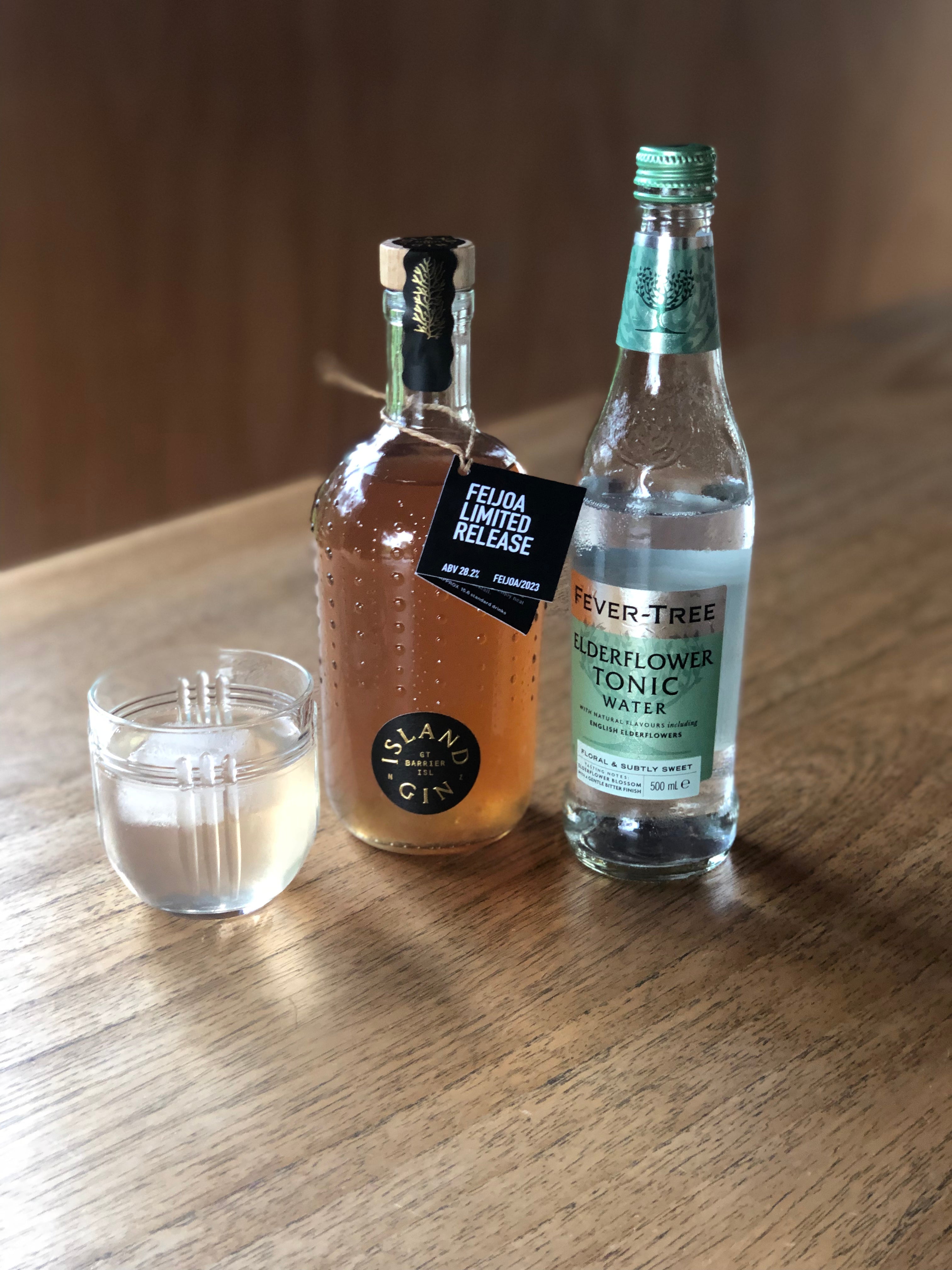 elderflower X feijoa gin