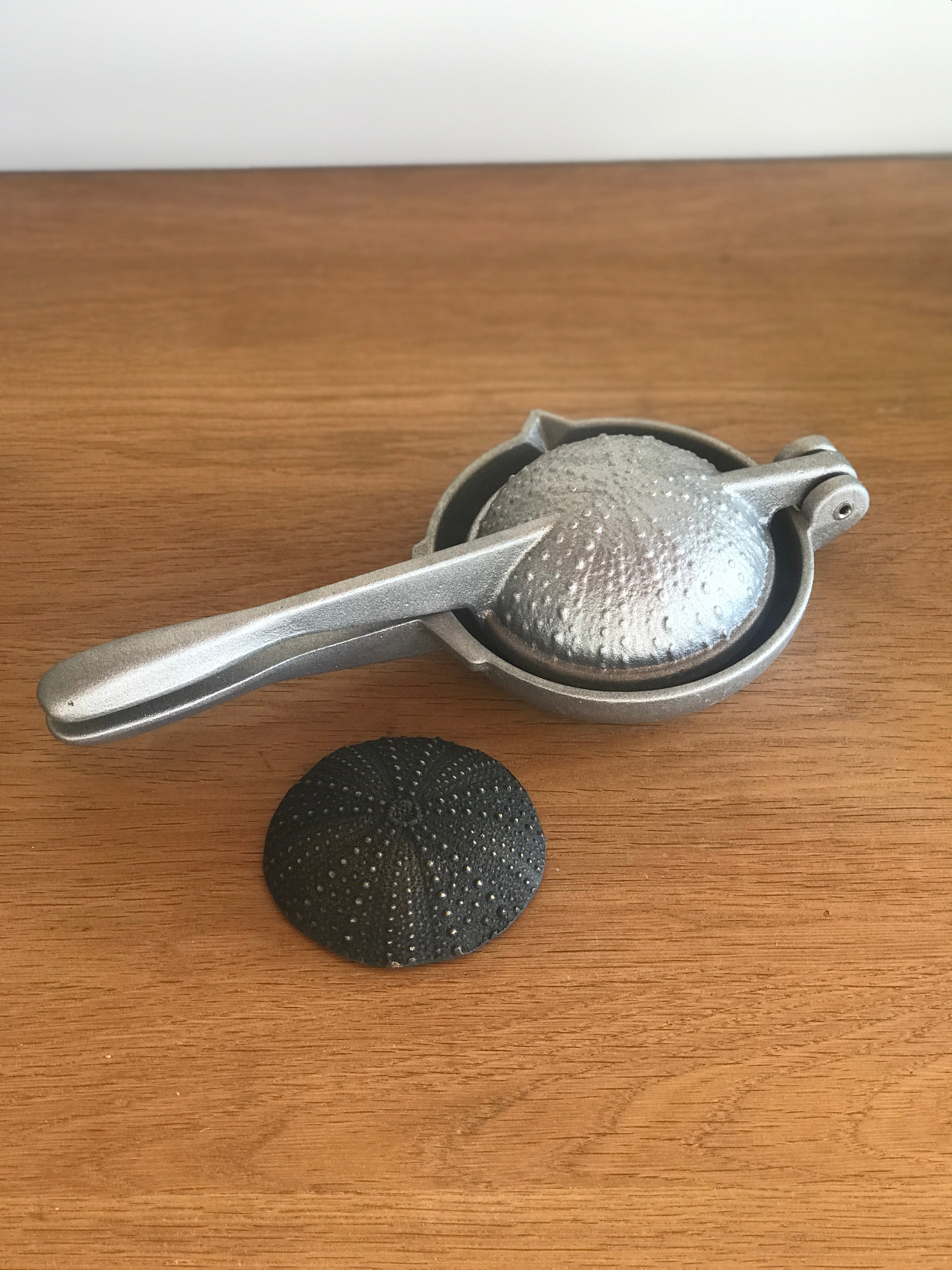 Iconic Island Gin Squeezer - BACK IN STOCK