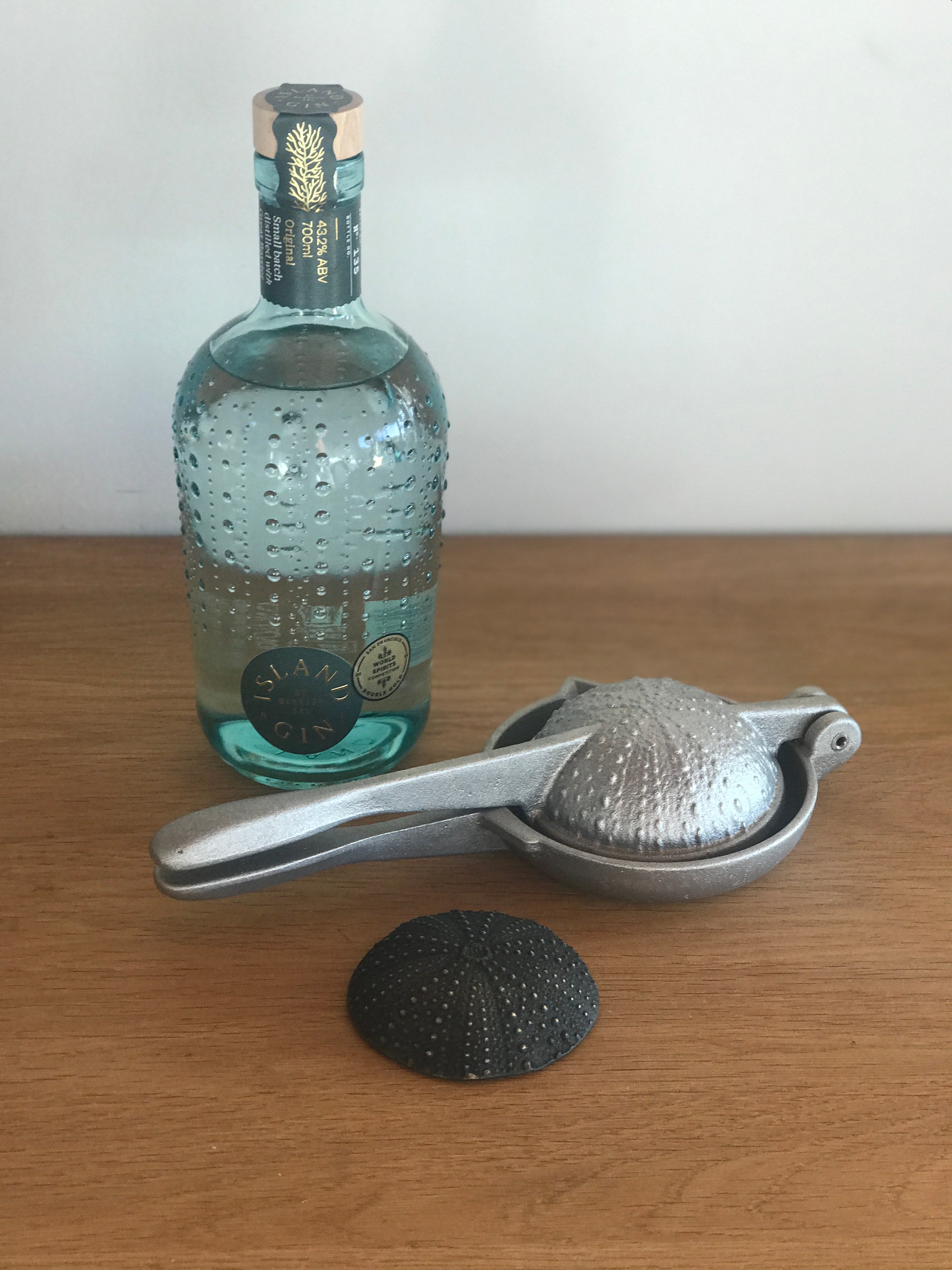 Iconic Island Gin Squeezer - BACK IN STOCK
